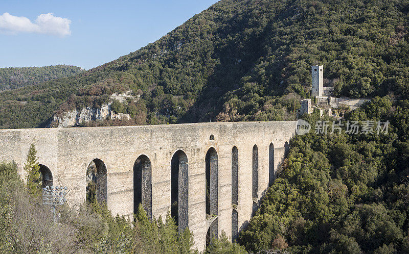Ponte delle Torri，斯波莱托翁布里亚意大利
